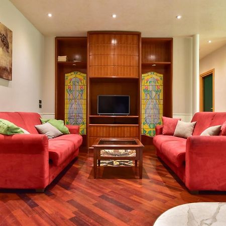 Elegant & Cozy Apartment In The Heart Of Roma Exterior foto